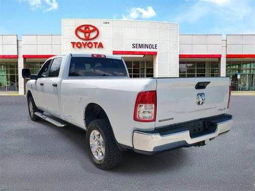 2024 RAM 2500 Big Horn Crew Cab 4x4 8' Box