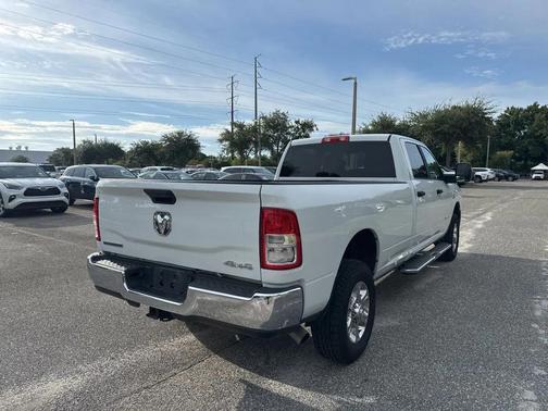 2024 RAM 2500 Big Horn Crew Cab 4x4 8' Box