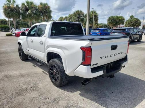 2024 Toyota Tacoma SR5