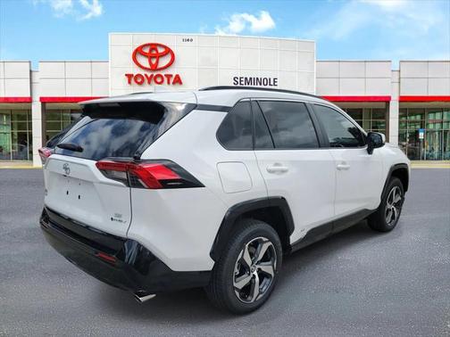 2025 Toyota RAV4 Hybrid SE