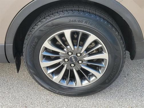 2021 Lincoln Nautilus Standard