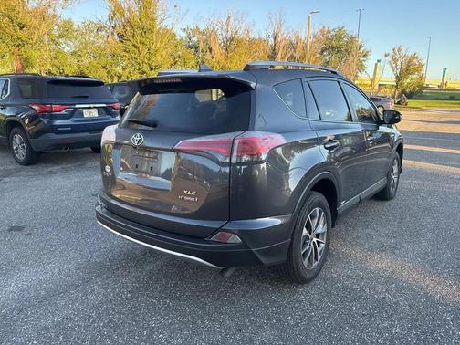 2016 Toyota RAV4 Hybrid XLE