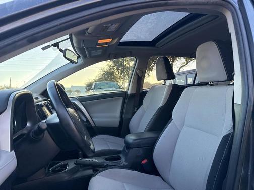 2016 Toyota RAV4 Hybrid XLE