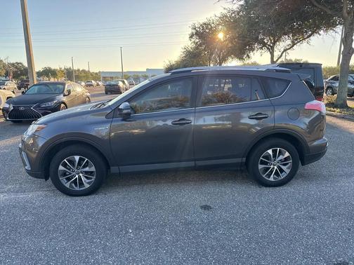 2016 Toyota RAV4 Hybrid XLE