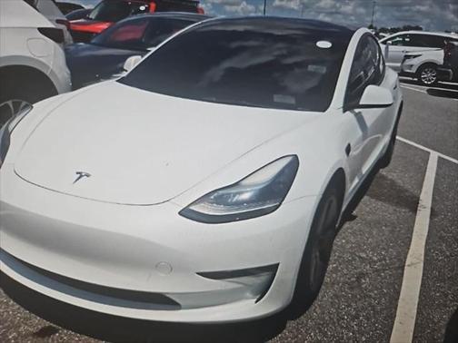 2022 Tesla Model 3 Standard Range