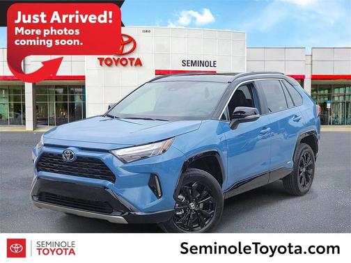 2025 Toyota RAV4 Hybrid SE