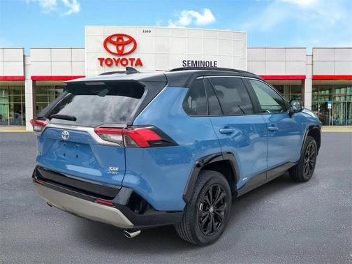 2025 Toyota RAV4 Hybrid SE
