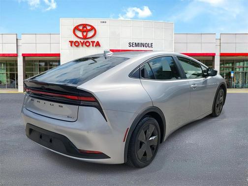 2024 Toyota Prius LE