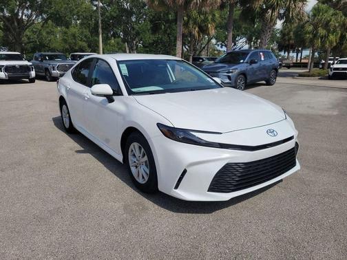 Ice Cap 2026 Toyota Camry LE