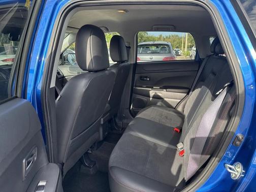 2024 Mitsubishi Outlander Sport SE