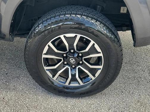2020 Toyota Tacoma TRD Sport