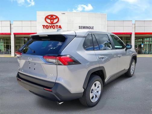 2025 Toyota RAV4 LE