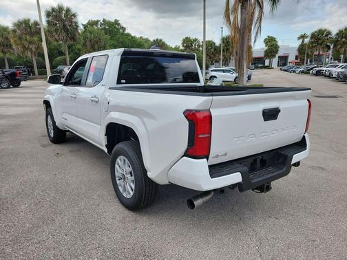 Ice Cap 2026 Toyota Tacoma SR5