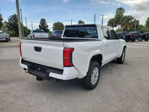 Ice Cap 2026 Toyota Tacoma SR5