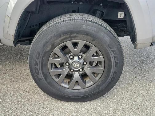 2020 Toyota Tacoma SR5