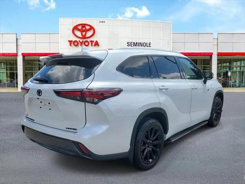2024 Toyota Highlander Limited