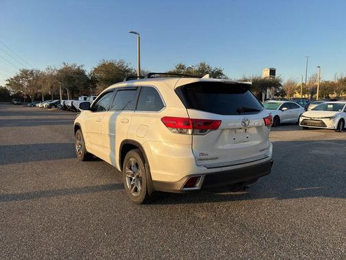 2019 Toyota Highlander Limited Platinum