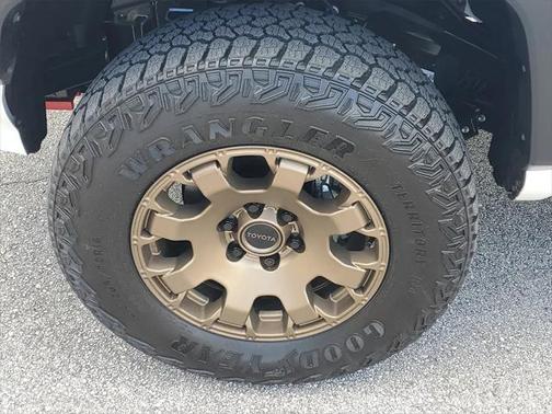 2025 Toyota Tacoma Hybrid Trailhunter