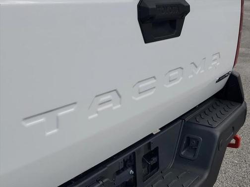 2025 Toyota Tacoma Hybrid Trailhunter