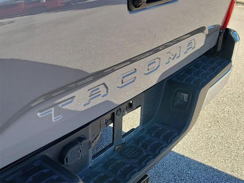 2020 Toyota Tacoma SR5