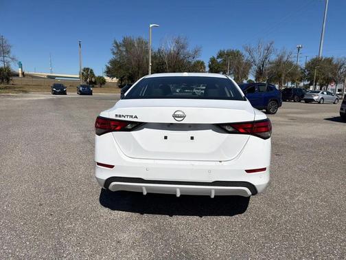 2025 Nissan Sentra SV