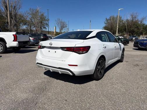 2025 Nissan Sentra SV