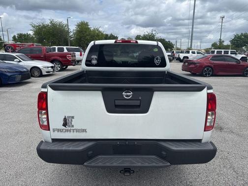 2016 Nissan Frontier S