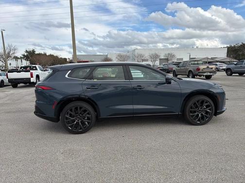 2025 Toyota Crown Signia Limited