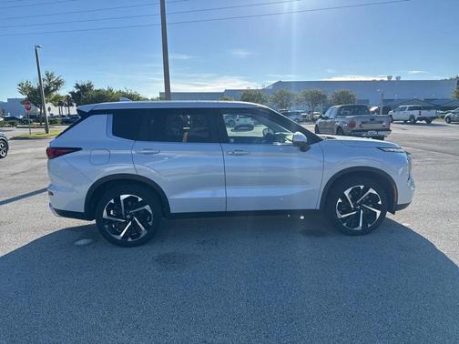 2024 Mitsubishi Outlander SE 2.5 S-AWC