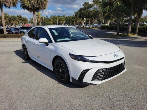 2026 Toyota Camry SE