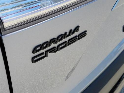 2025 Toyota Corolla Hybrid SE