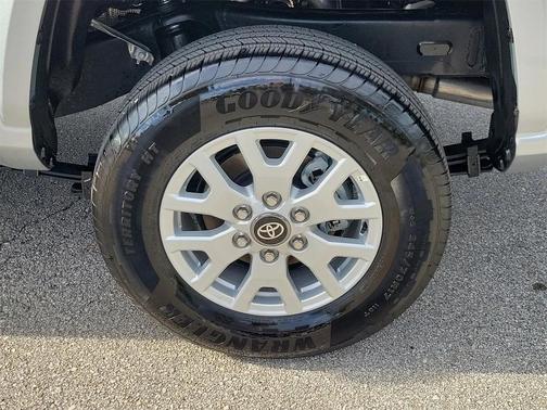 2025 Toyota Tacoma SR