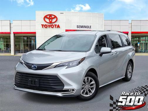 2024 Toyota Sienna XLE