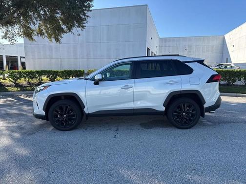 2024 Toyota RAV4 XLE Premium