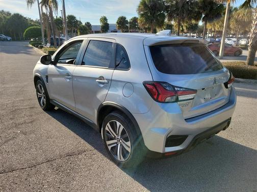 2023 Mitsubishi Outlander Sport SE