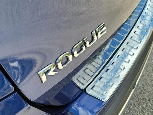 2020 Nissan Rogue SL