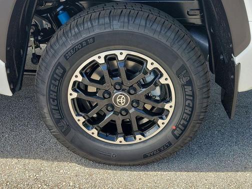 Ice Cap 2026 Toyota Tundra SR5