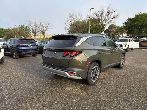 2025 Hyundai TUCSON SEL