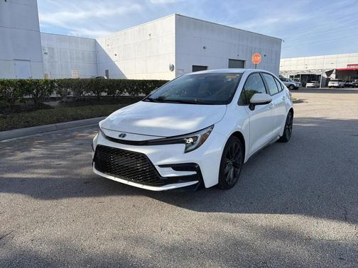 2024 Toyota Corolla Hybrid SE