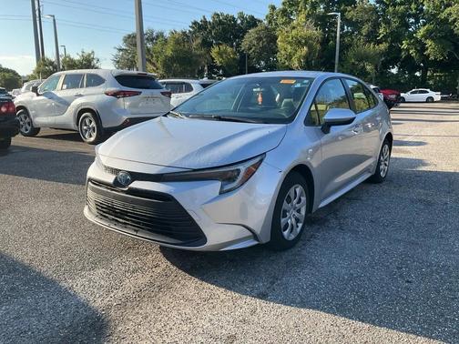2024 Toyota Corolla Hybrid LE