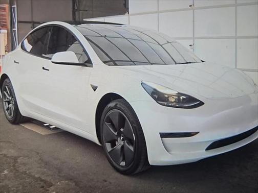 2022 Tesla Model 3 Standard Range