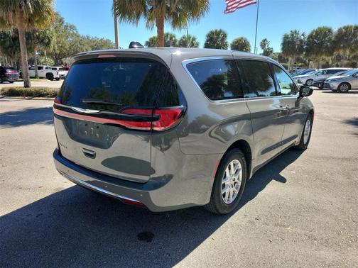 2025 Chrysler Pacifica L