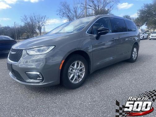 2025 Chrysler Pacifica L