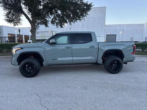 2025 Toyota Tundra Platinum