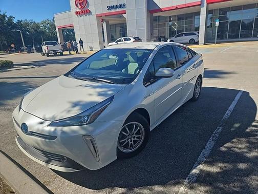 2020 Toyota Prius XLE