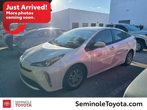 2020 Toyota Prius XLE