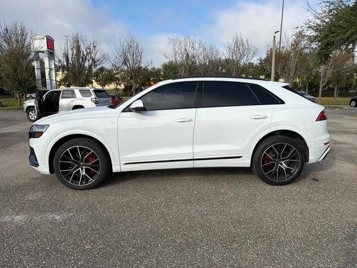 2021 Audi Q8 55 Prestige
