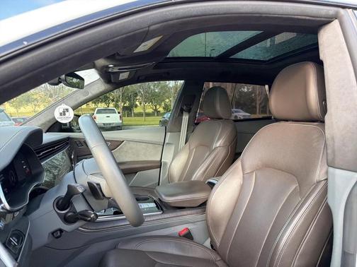 2021 Audi Q8 55 Prestige