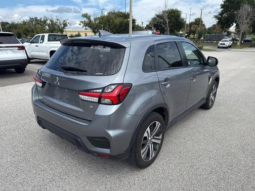 2024 Mitsubishi Outlander Sport SE
