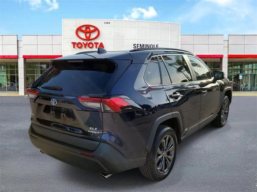 2022 Toyota RAV4 Hybrid XLE Premium